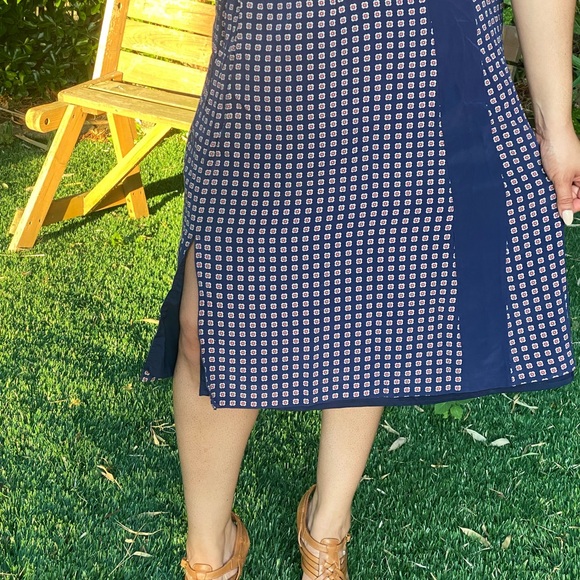 Madewell Dresses & Skirts - MADEWELL Women's Navy Blue & Paprika Print Silk Skirt Sz 6